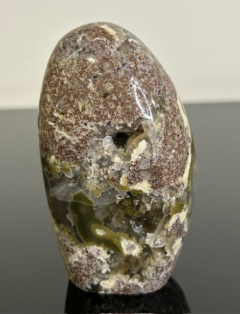 Scenic Moss Agate with orbs freeform - Indonesia (354g)