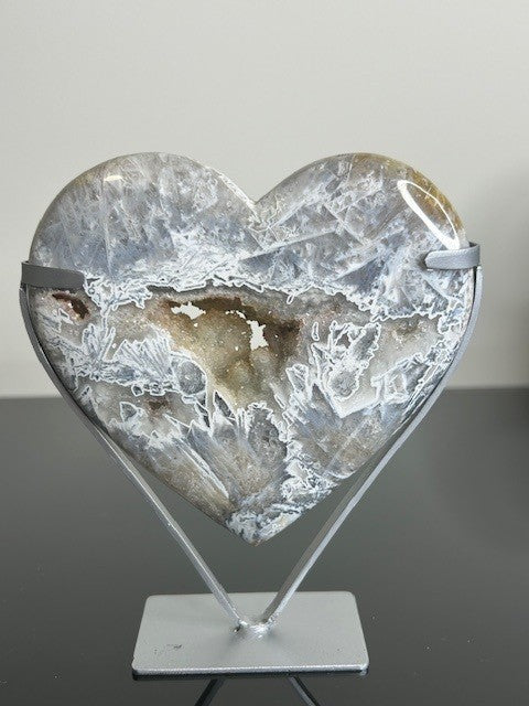 Agate Heart - Indonesia (537g)