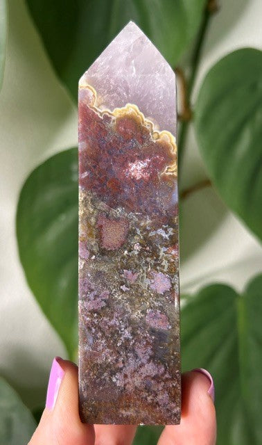 Orchid Moss with Amethyst - (139g) Ternate, Indonesia