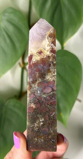 Orchid Moss with Amethyst - (155g) Ternate, Indonesia