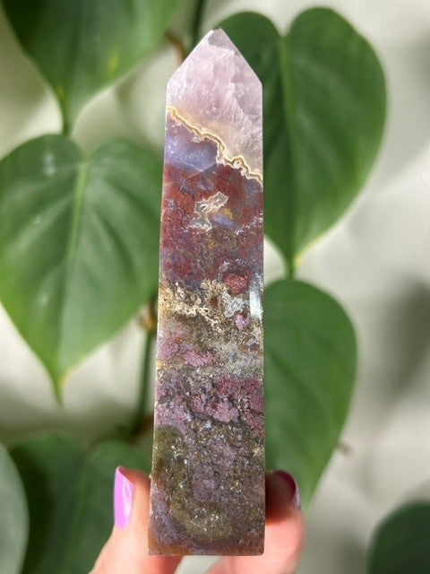 Orchid Moss with Amethyst - (155g) Ternate, Indonesia