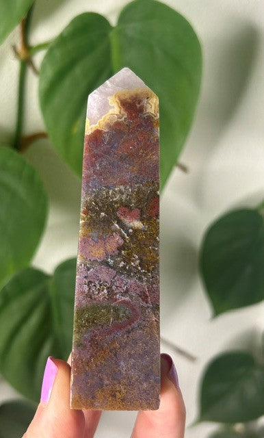 Orchid Moss with Amethyst - (168g) Ternate, Indonesia
