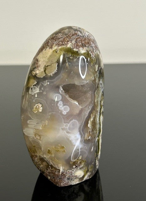 Scenic Moss Agate with orbs freeform - Indonesia (354g)