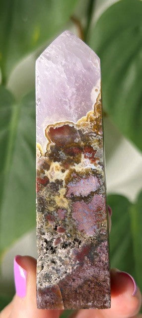 Orchid Moss with Amethyst - (101g) Ternate, Indonesia