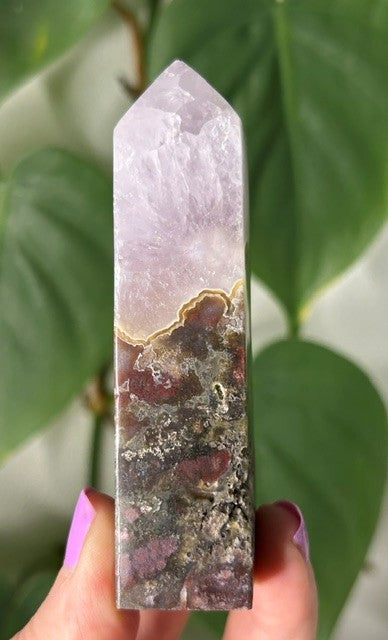 Orchid Moss with Amethyst - (101g) Ternate, Indonesia