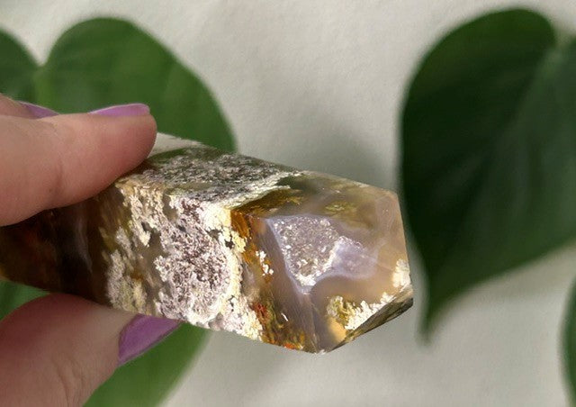 Scenic Moss Agate tower - Indonesia (88g)